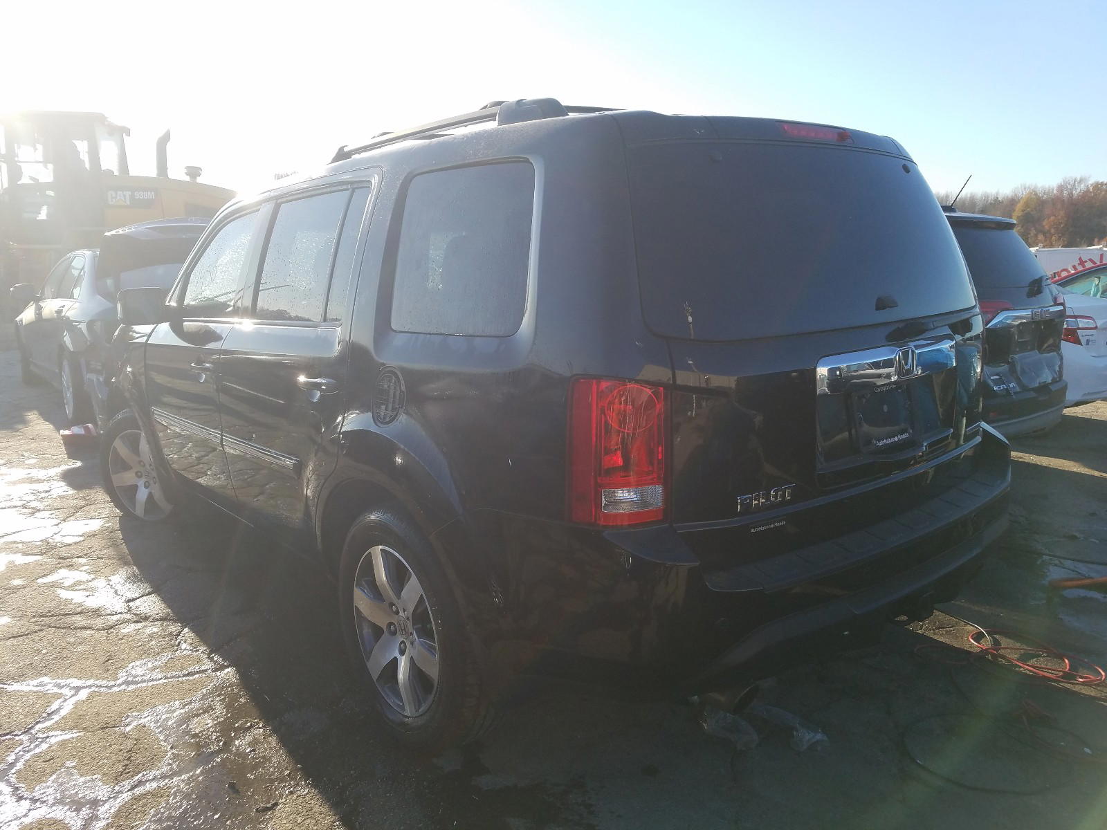 Photo 3 from auction – 2014 HONDA PILOT TOUR with VIN 5FNYF3H92EB026436