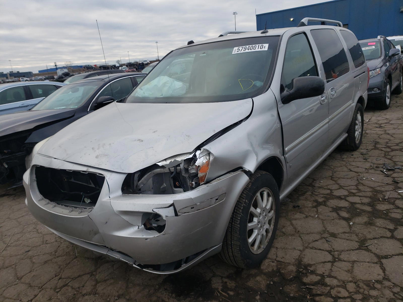 Photo 2 from auction – 2006 BUICK TERRAZA CX with VIN 5GADV33L86D122490