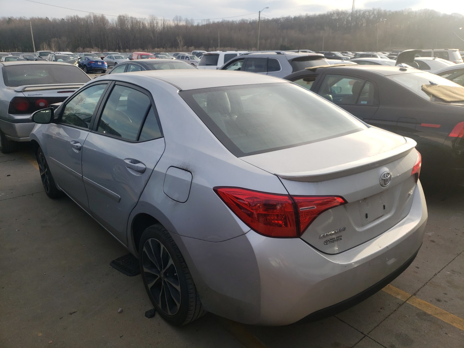 Photo 3 from auction – 2018 TOYOTA COROLLA L with VIN 2T1BURHE8JC075473