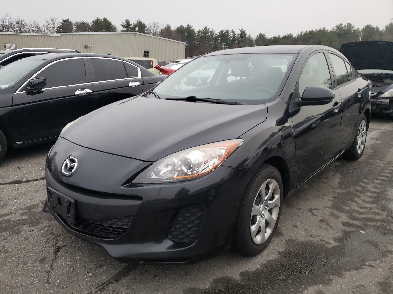 Photo 2 from auction – 2013 MAZDA 3 I with VIN JM1BL1TG5D1843867