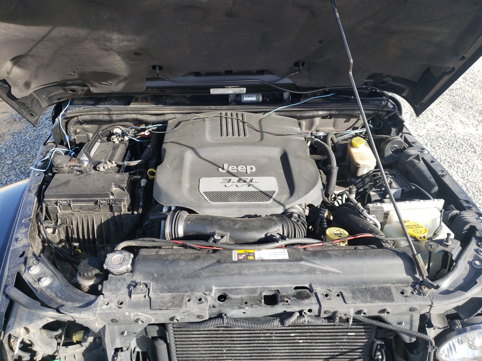 Zdjęcie 7 z aukcji – 2013 JEEP WRANGLER U z VIN 1C4BJWEG9DL659746