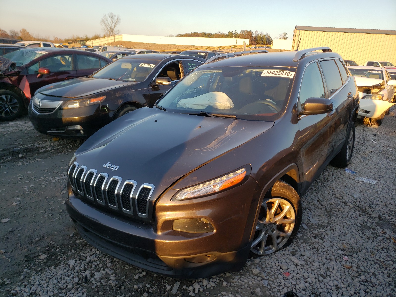 Photo 2 from auction – 2015 JEEP CHEROKEE L with VIN 1C4PJMCB6FW667287