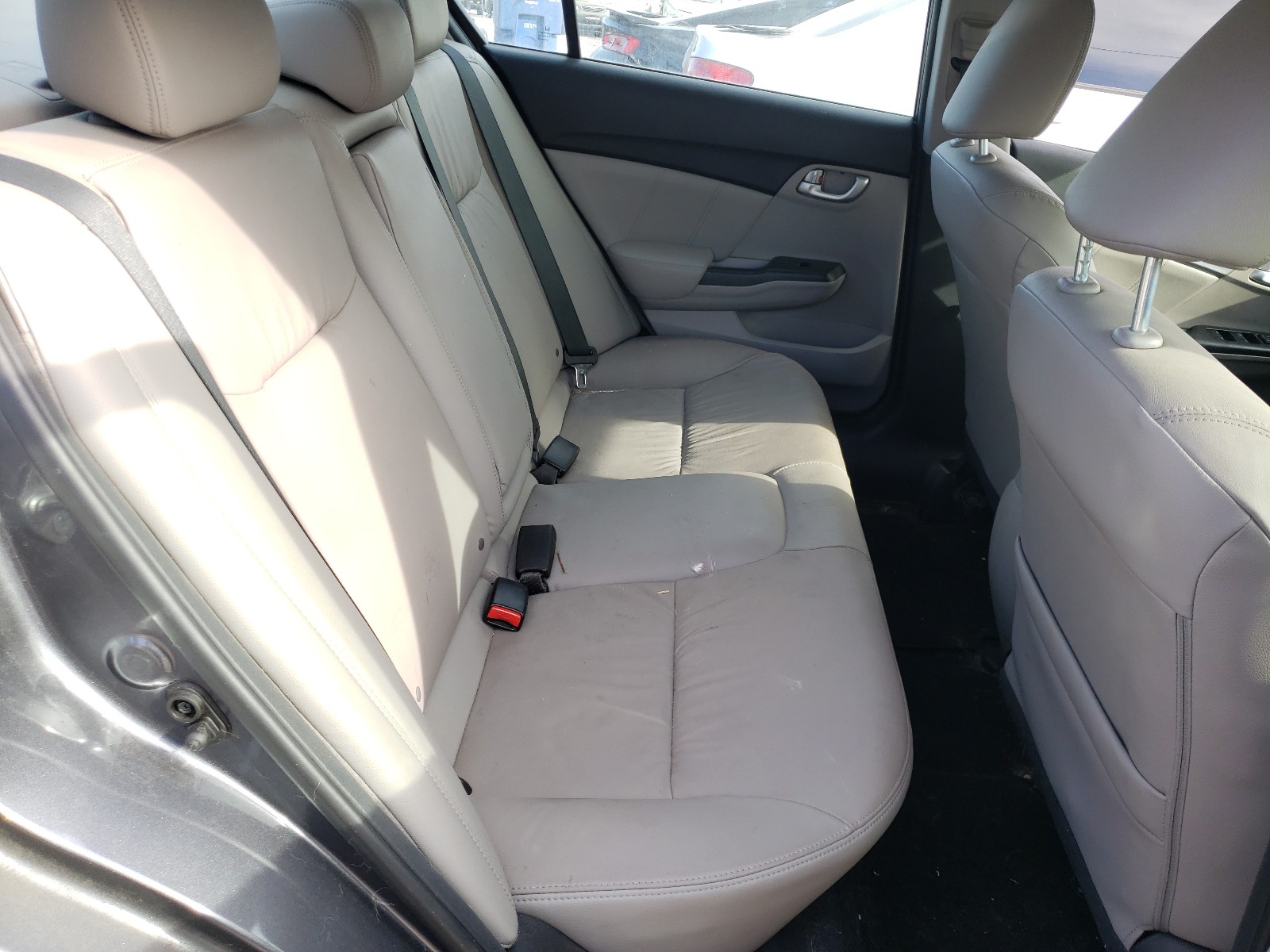 Photo 6 from auction – 2015 HONDA CIVIC EXL with VIN 2HGFB2F99FH503876
