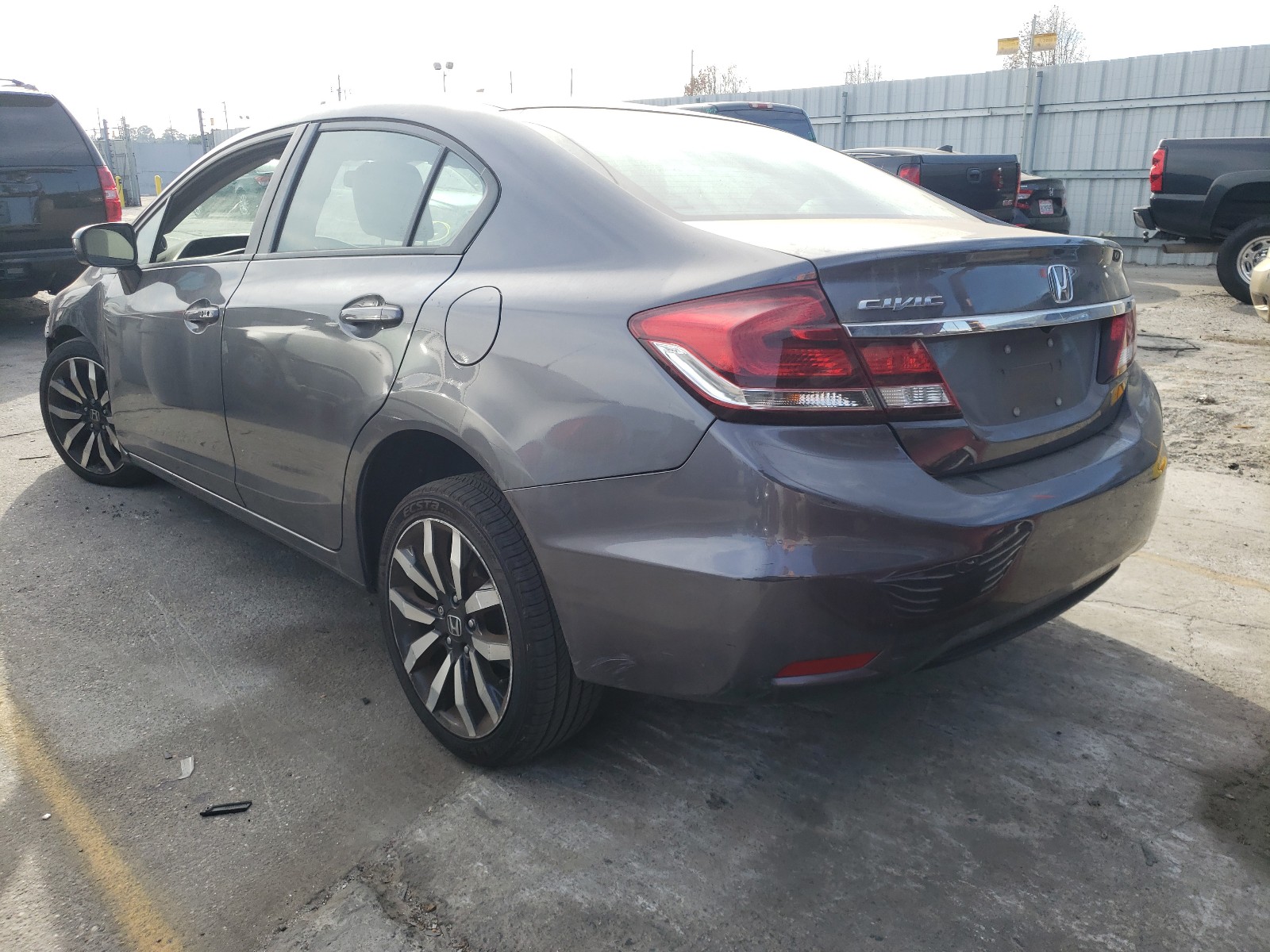 Photo 3 from auction – 2015 HONDA CIVIC EXL with VIN 2HGFB2F99FH503876
