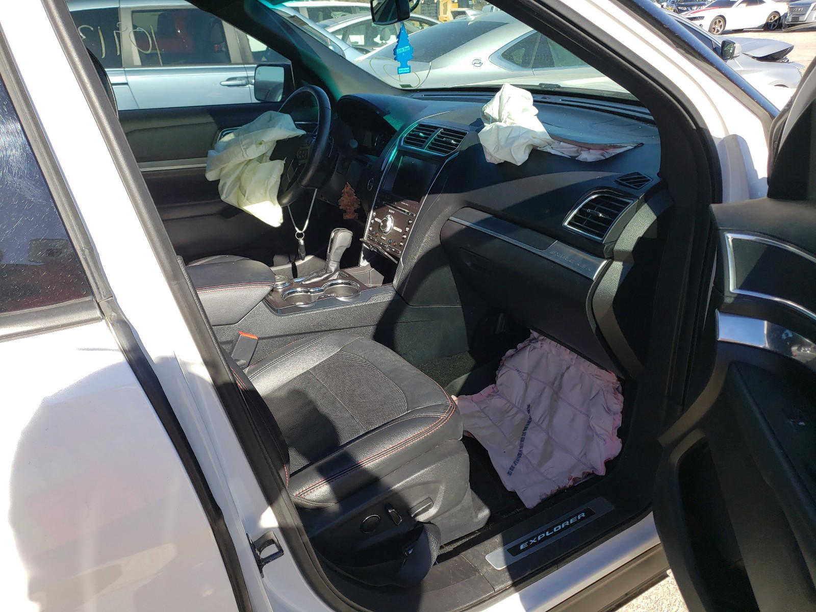 Photo 5 from auction – 2016 FORD EXPLORER S with VIN 1FM5K8GT6GGD26879