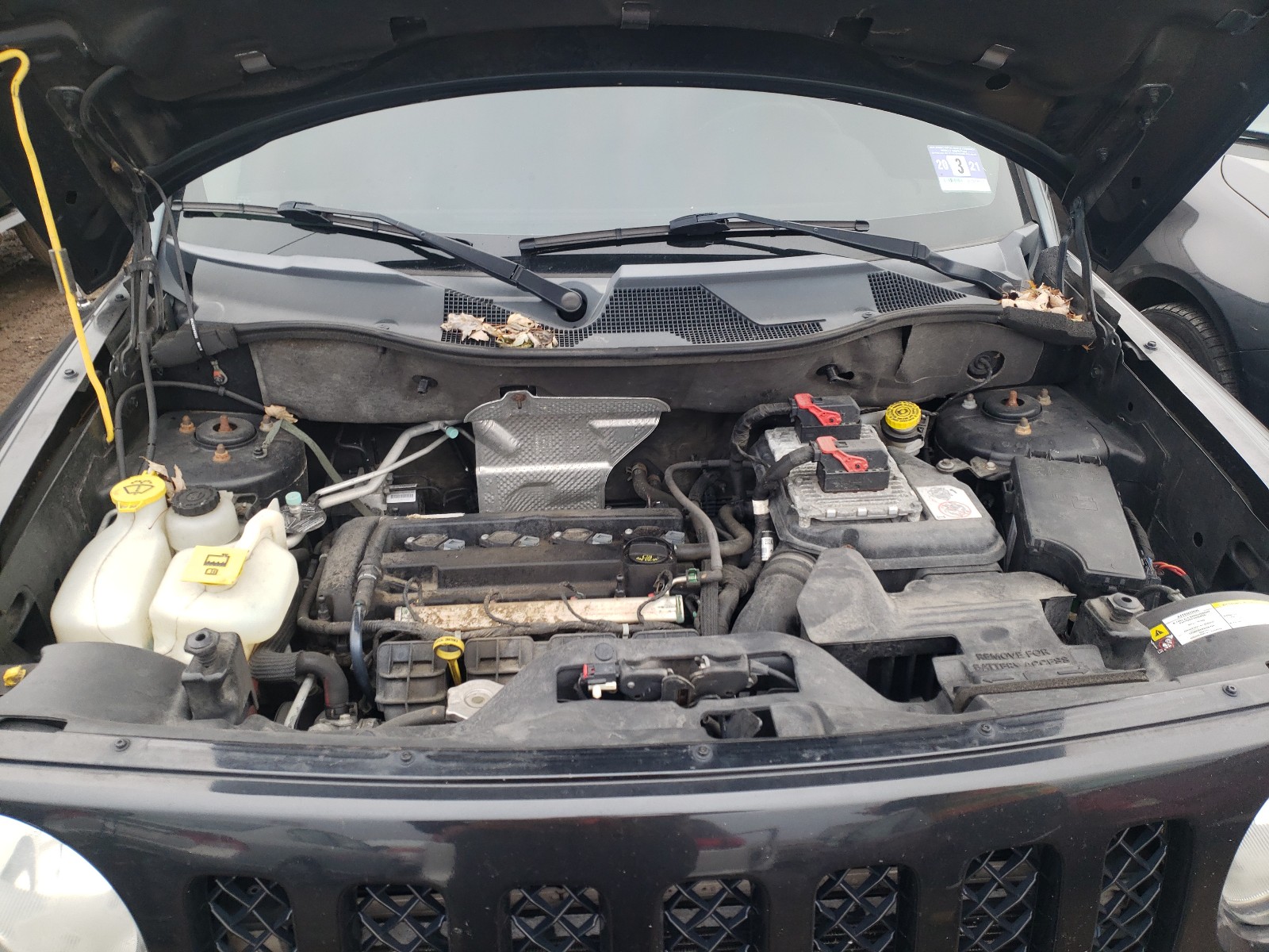 Photo 7 from auction – 2011 JEEP PATRIOT with VIN 1J4NT1GB8BD109998