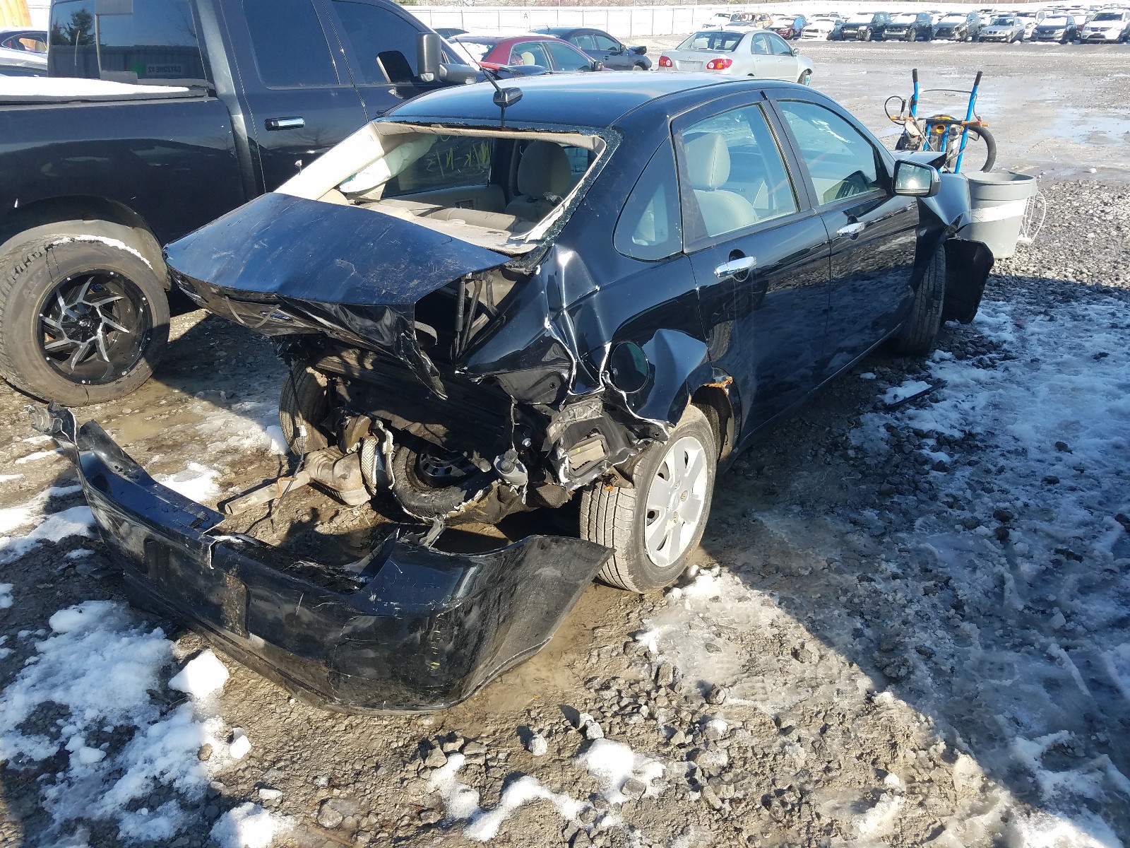 Photo 4 from auction – 2008 FORD FOCUS S/SE with VIN 1FAHP34N08W119221