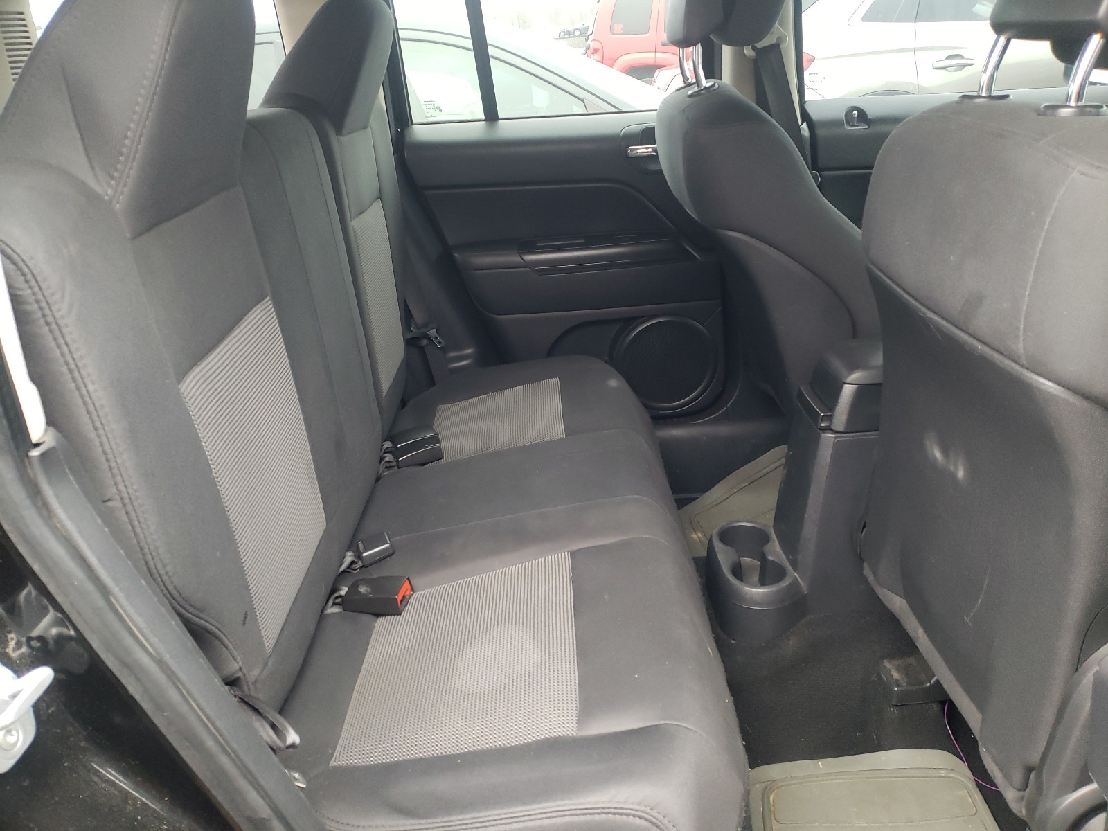Photo 6 from auction – 2011 JEEP PATRIOT with VIN 1J4NT1GB8BD109998