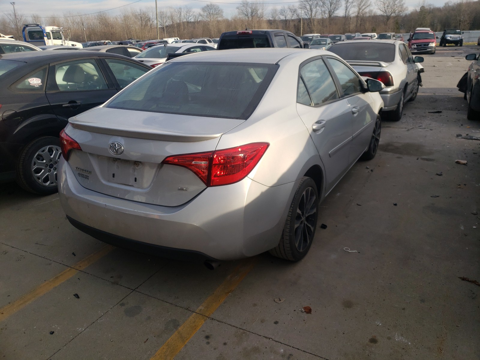 Photo 4 from auction – 2018 TOYOTA COROLLA L with VIN 2T1BURHE8JC075473