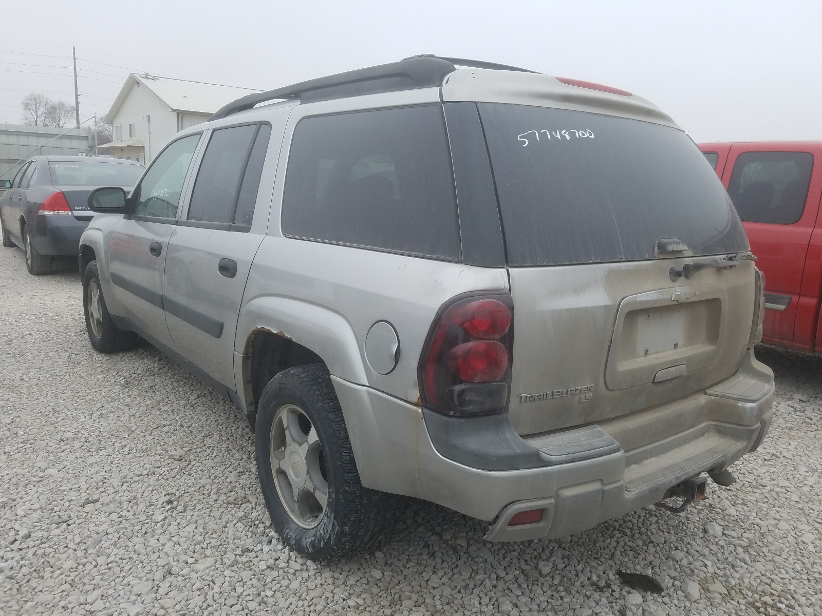 Photo 3 from auction – 2005 CHEVROLET TRAILBLAZE with VIN 1GNET16SX56178277