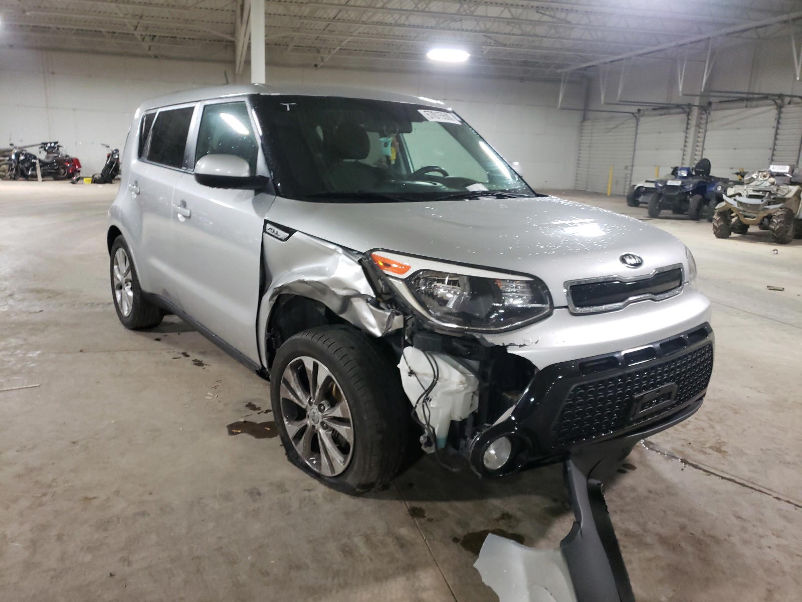 KIA SOUL + 2016 with VIN KNDJP3A51G7864536 - Photo from auction