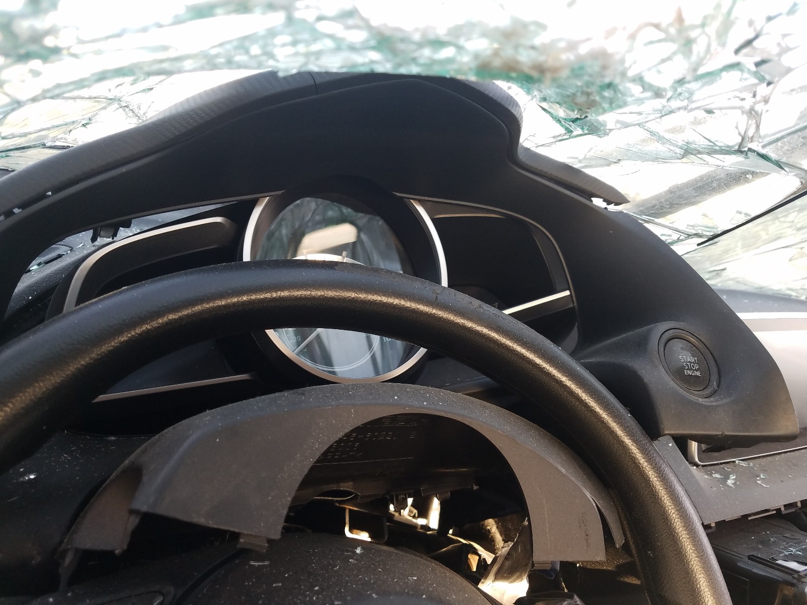 Photo 8 from auction – 2016 MAZDA 3 SPORT with VIN JM1BM1U75G1326360