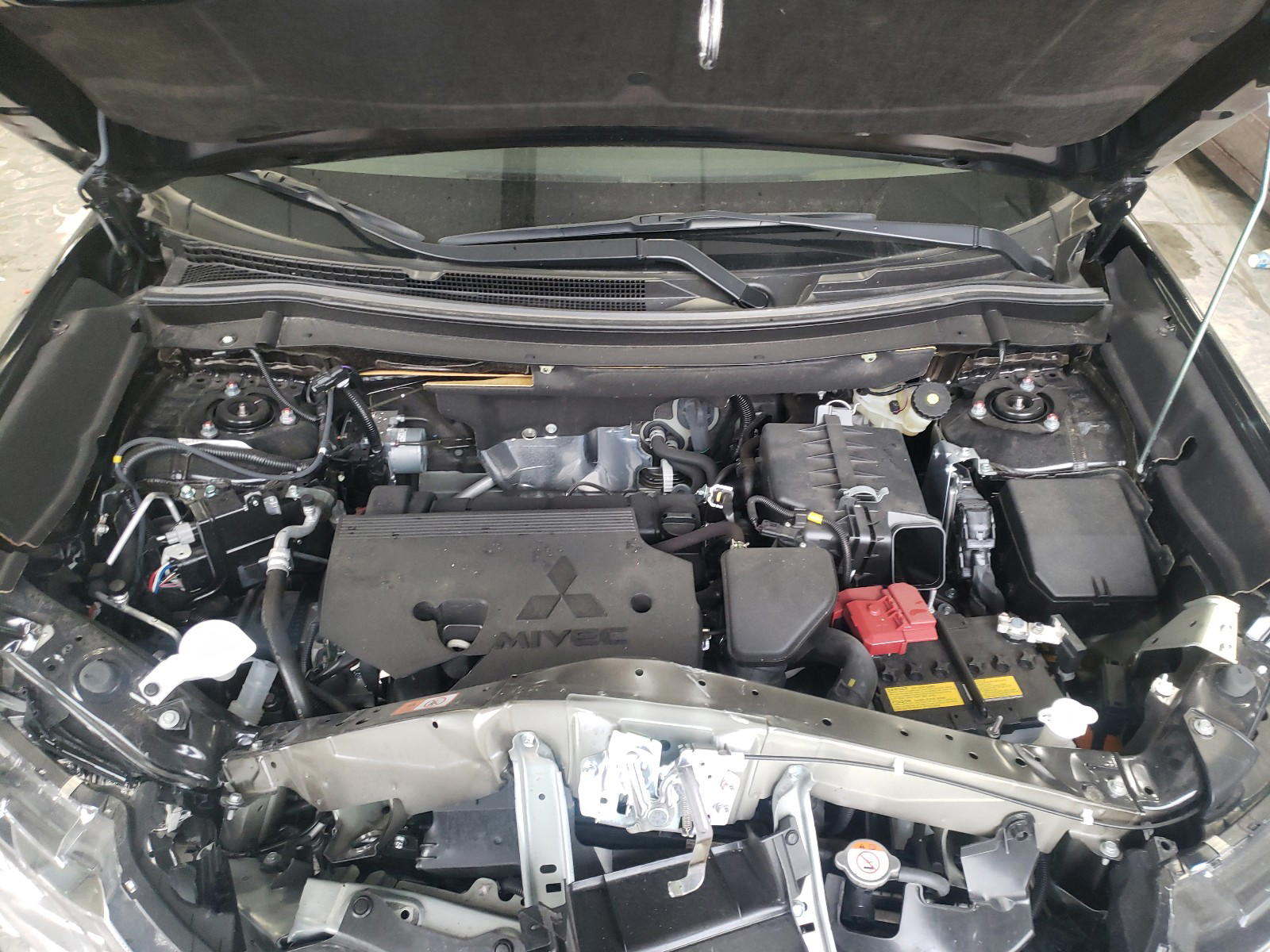 Photo 7 from auction – 2020 MITSUBISHI OUTLANDER with VIN JA4AD3A36LZ024154