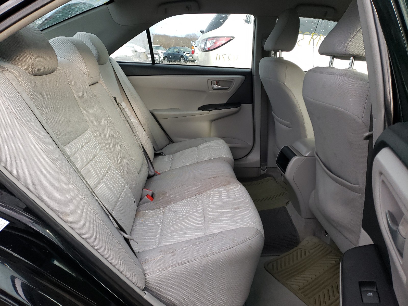 Photo 6 from auction – 2016 TOYOTA CAMRY LE with VIN 4T1BF1FK2GU117230