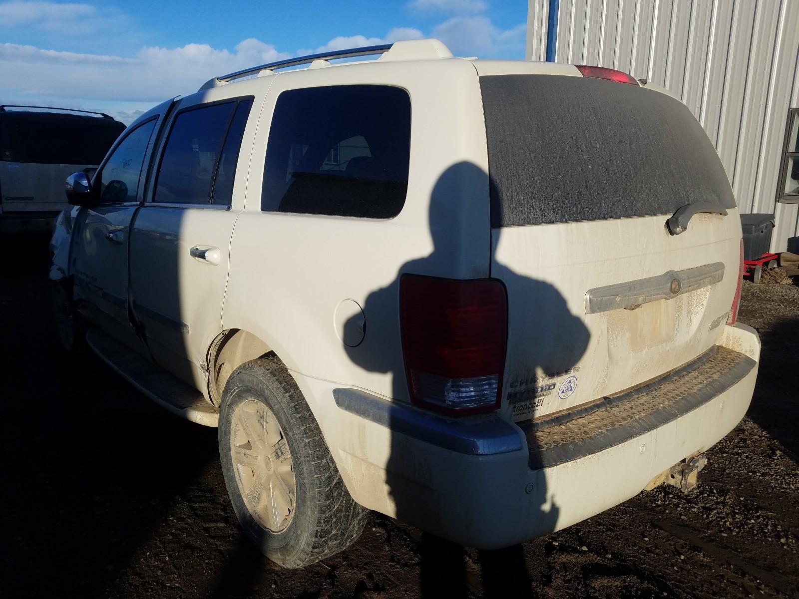 Photo 3 from auction – 2009 CHRYSLER ASPEN HYBR with VIN 1A8JW18T79F702892