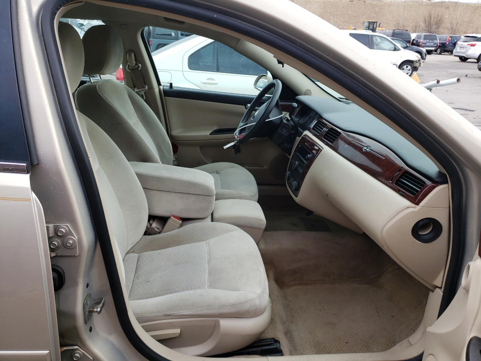 Photo 5 from auction – 2010 CHEVROLET IMPALA LS with VIN 2G1WA5EK8A1128046