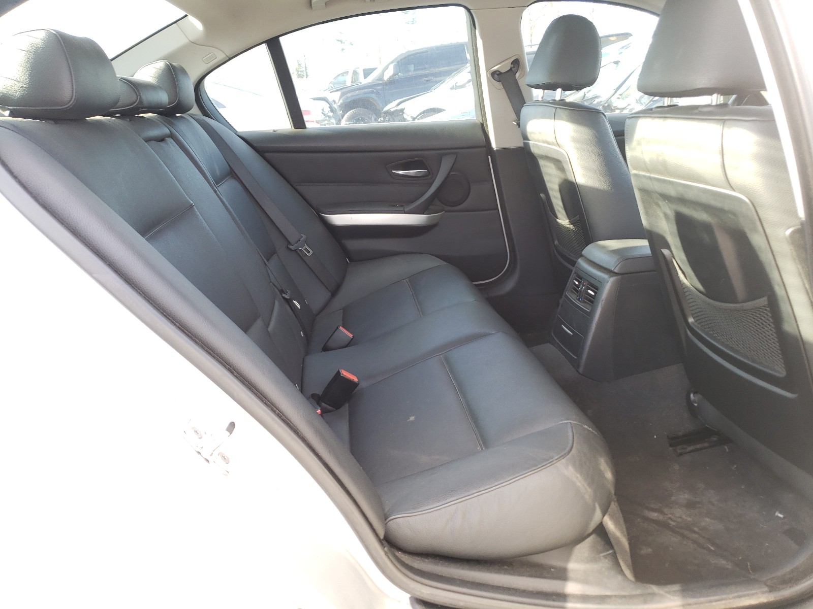 Photo 6 from auction – 2007 BMW 335 I with VIN WBAVB735X7KY60418