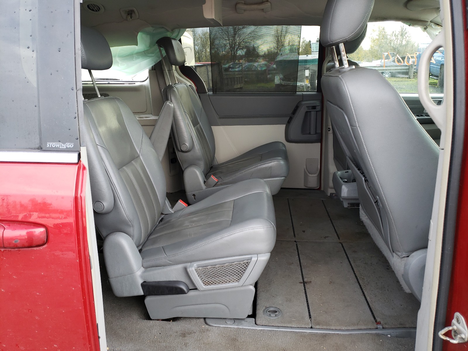 Photo 6 from auction – 2008 CHRYSLER TOWN & COU with VIN 2A8HR54P98R615525