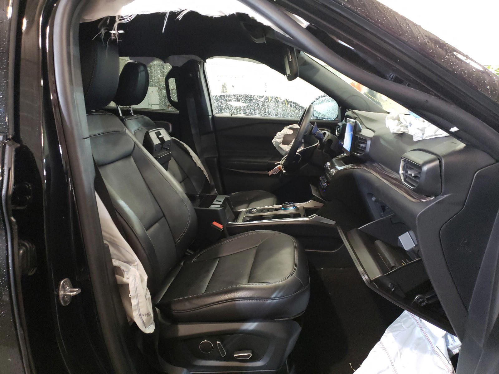 Photo 5 from auction – 2020 FORD EXPLORER L with VIN 1FMSK8FH4LGB41594