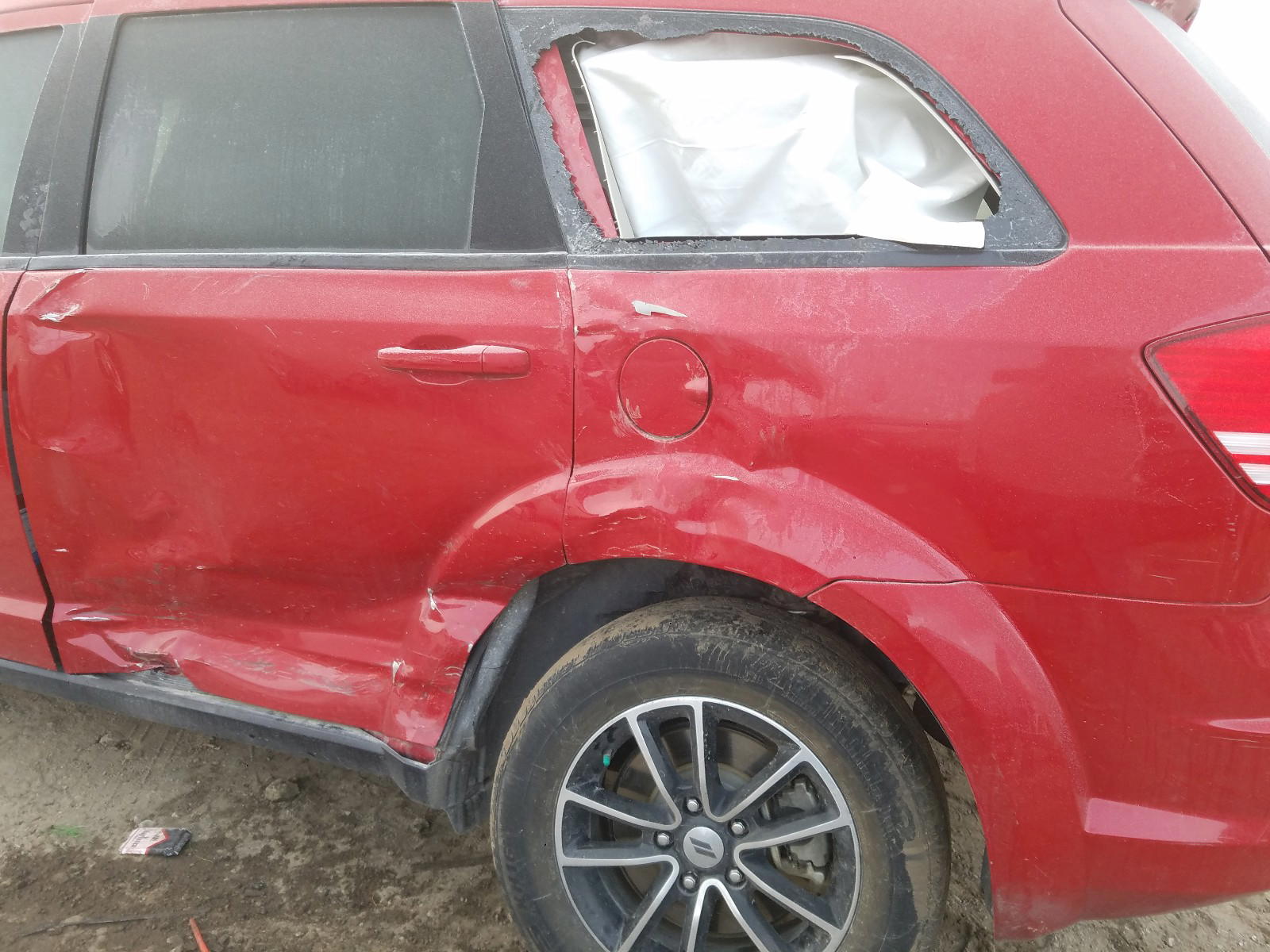 Photo 9 from auction – 2018 DODGE JOURNEY SE with VIN 3C4PDCAB5JT497040