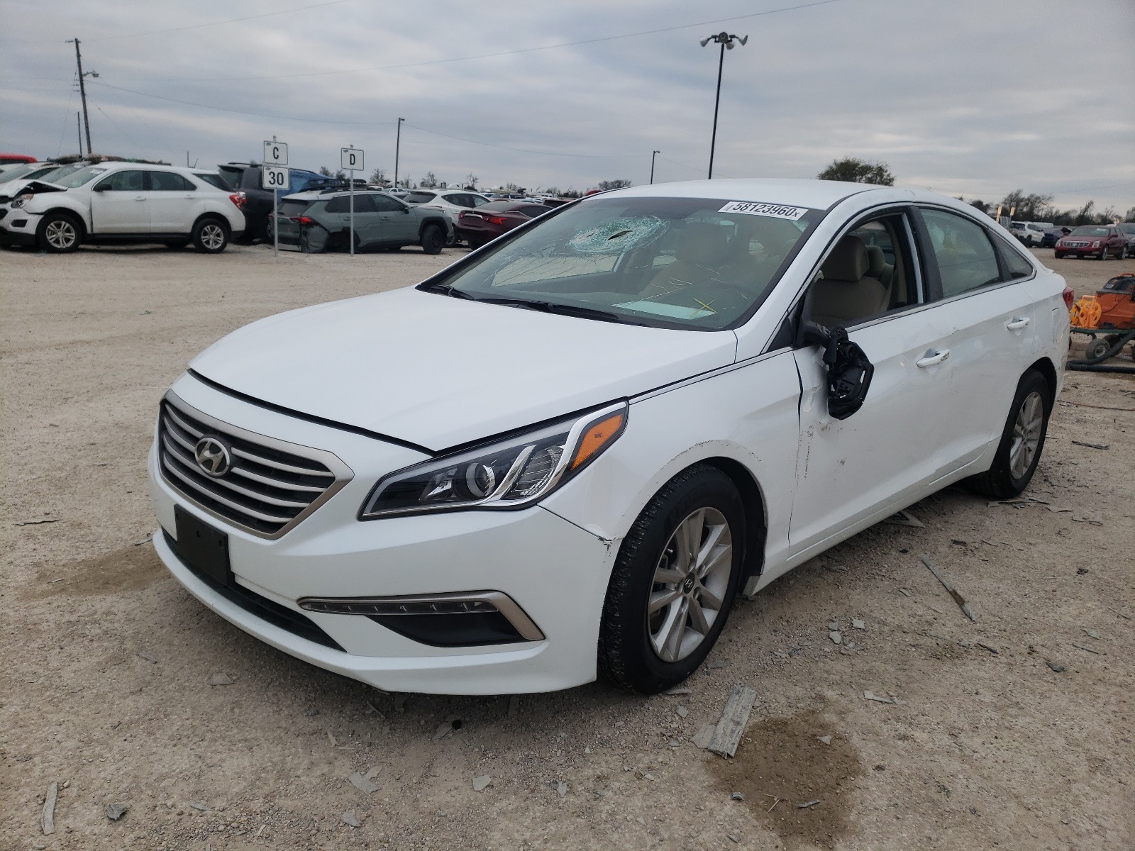 Photo 12 from auction – 2015 HYUNDAI SONATA SE with VIN 5NPE24AF4FH046582
