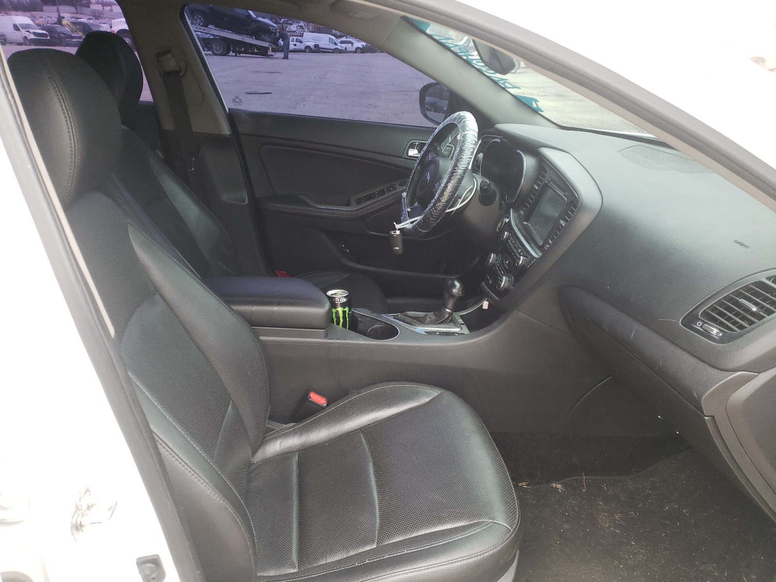 Photo 5 from auction – 2014 KIA OPTIMA SX with VIN 5XXGR4A61EG269113