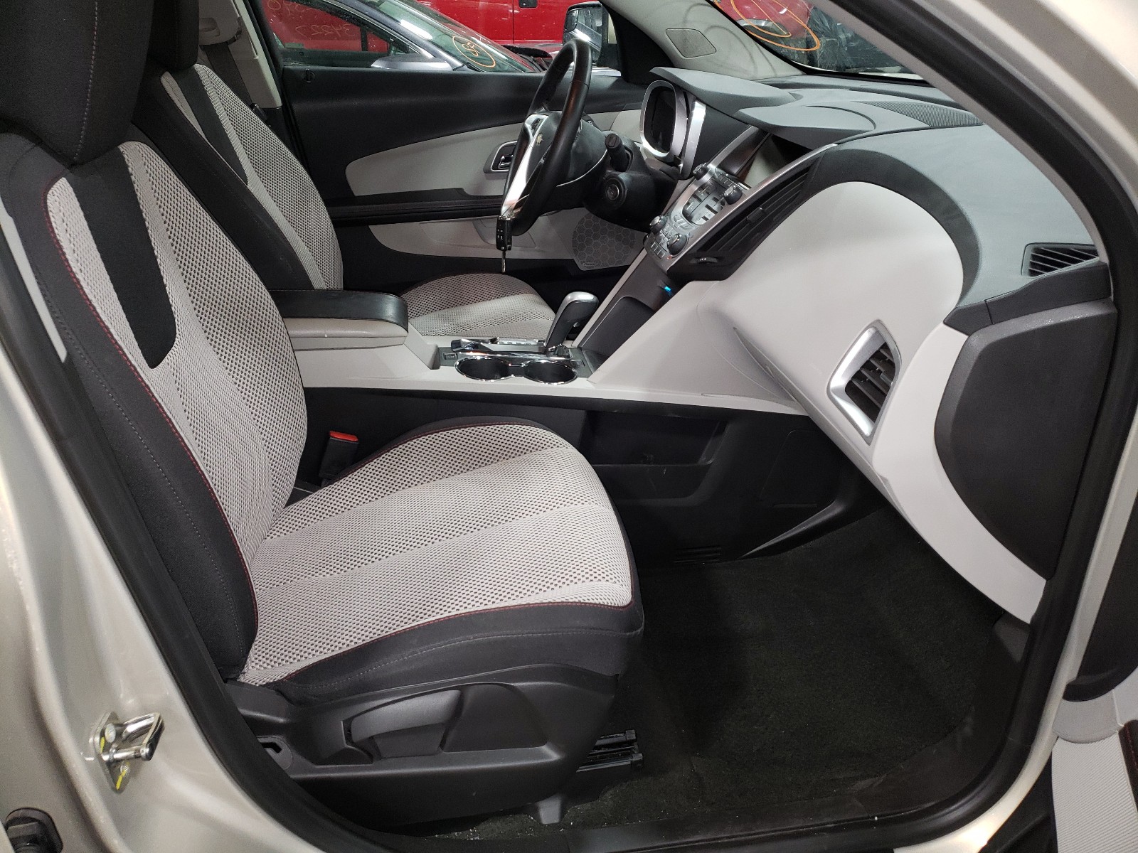 Photo 5 from auction – 2012 CHEVROLET EQUINOX LT with VIN 2GNALPEK8C1302893