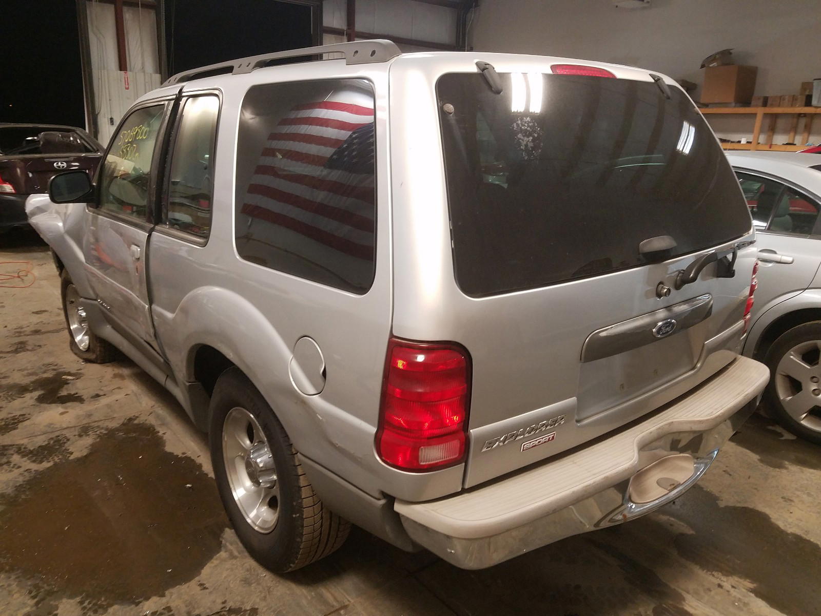 Photo 3 from auction – 2001 FORD EXPLORER with VIN 1FMYU60E11UC62170
