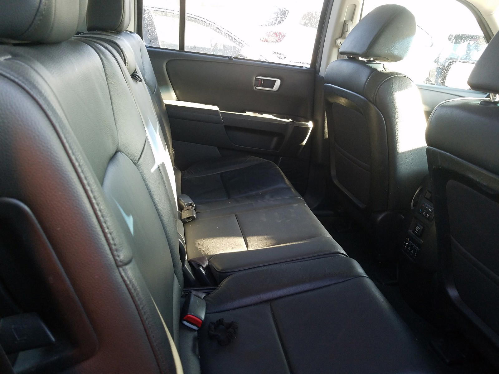 Photo 6 from auction – 2014 HONDA PILOT TOUR with VIN 5FNYF3H92EB026436