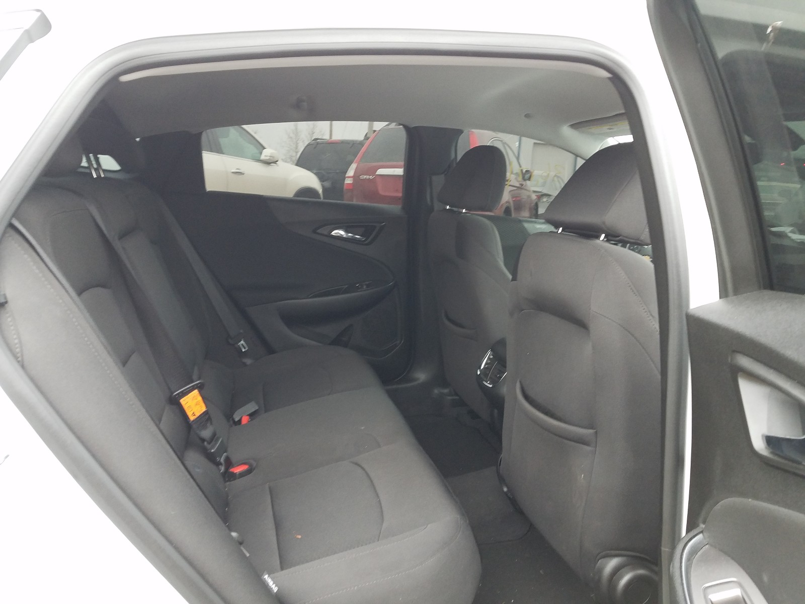 Photo 6 from auction – 2019 CHEVROLET MALIBU LT with VIN 1G1ZD5ST6KF163793