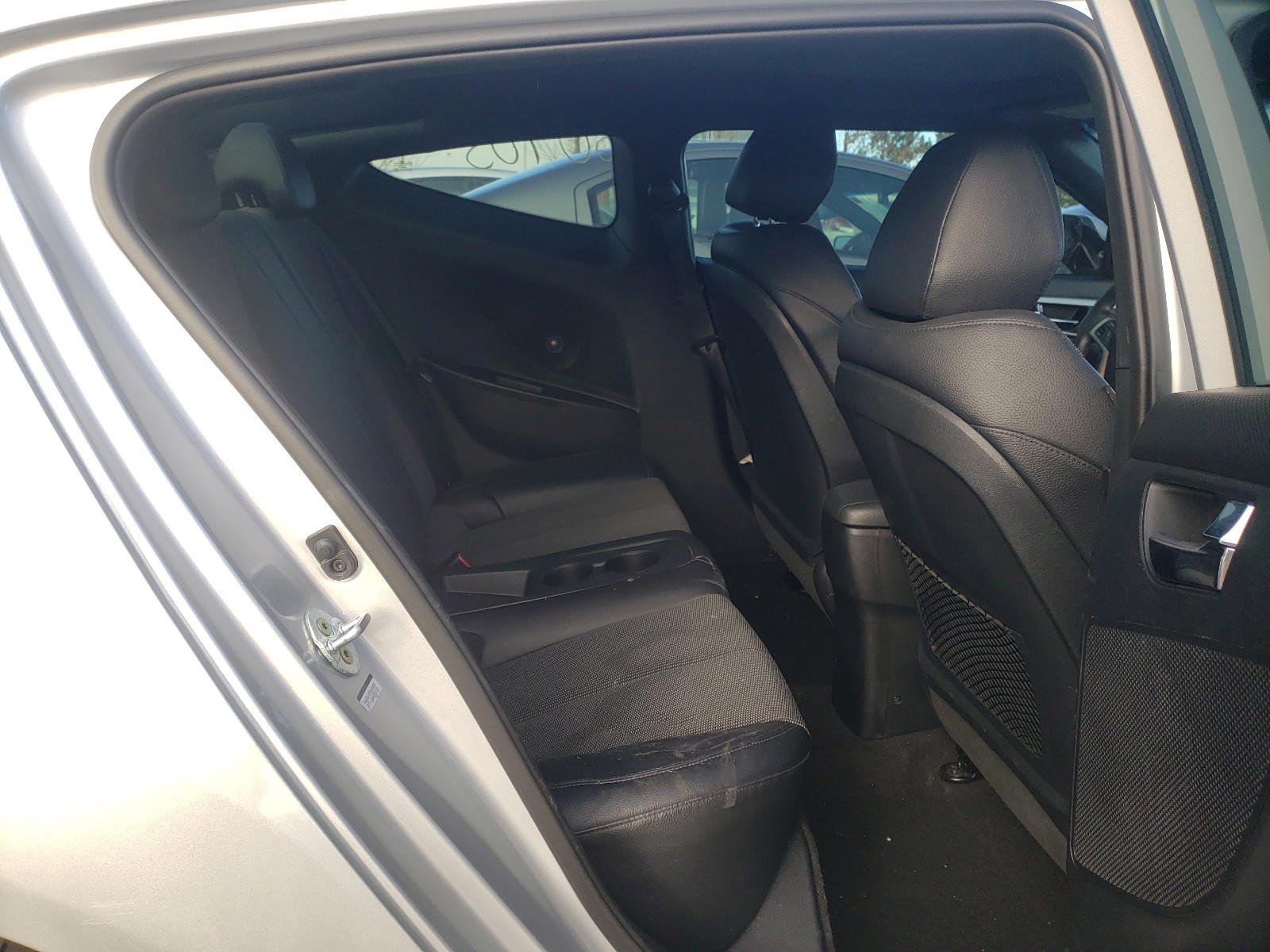 Photo 6 from auction – 2016 HYUNDAI VELOSTER with VIN KMHTC6AD0GU276704