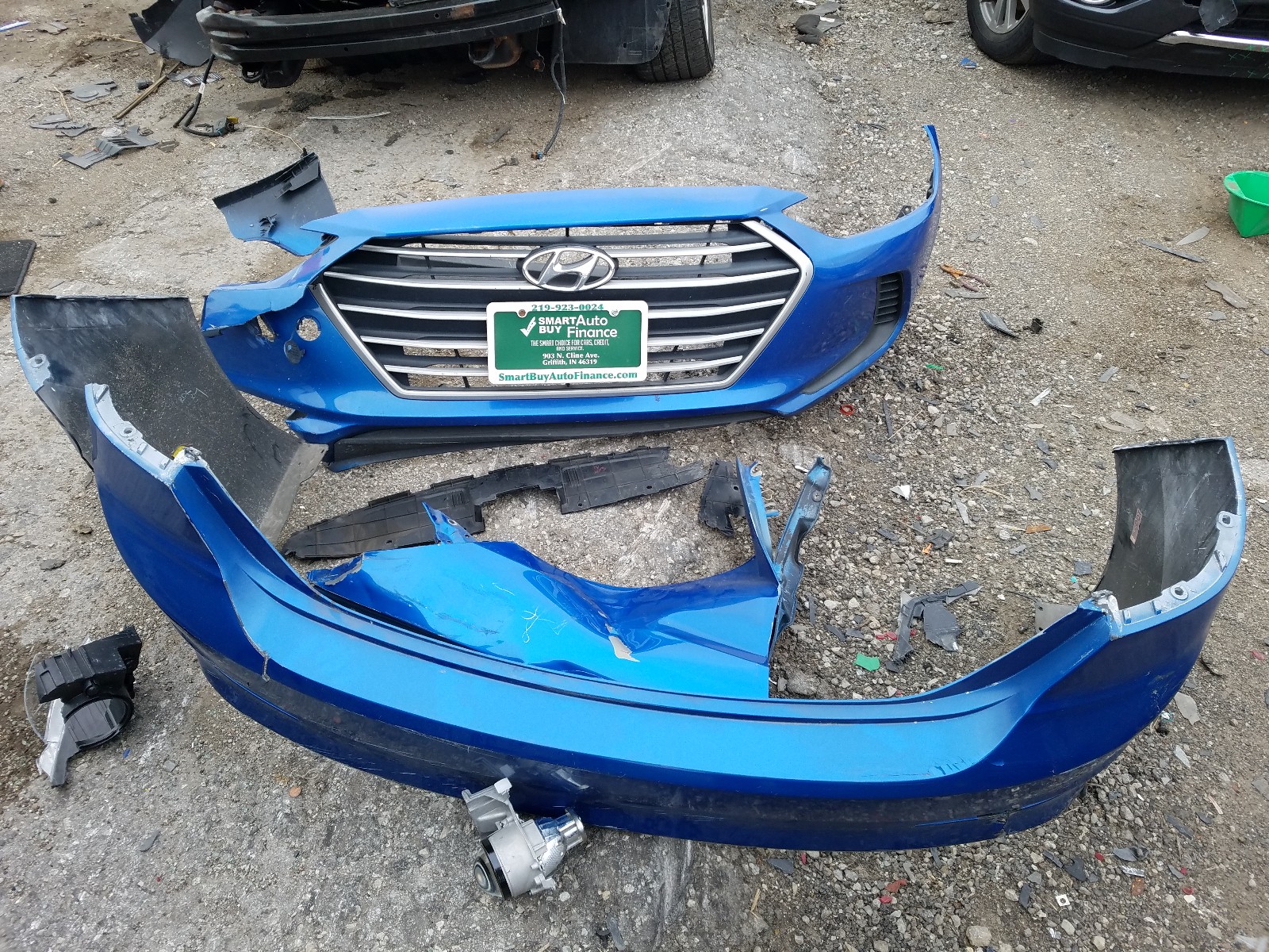 Photo 9 from auction – 2017 HYUNDAI ELANTRA with VIN KMHD74LF4HU118749