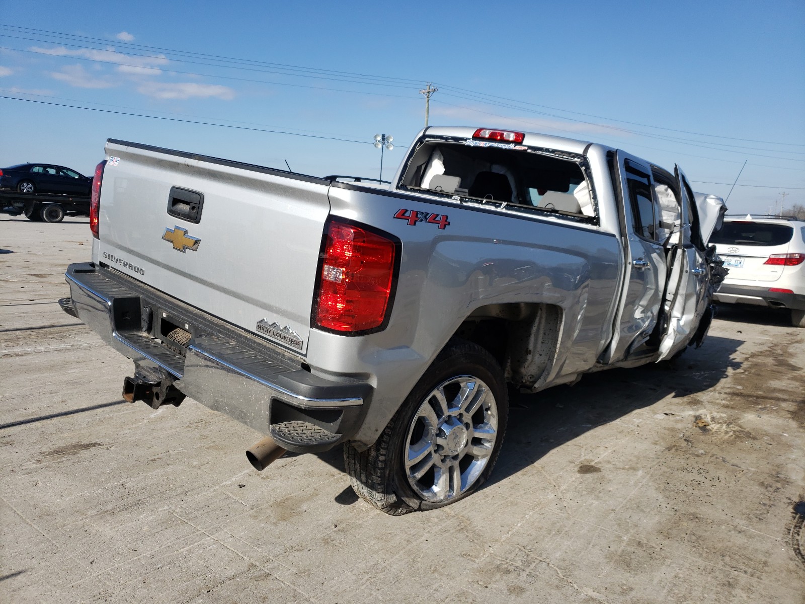 Photo 4 from auction – 2018 CHEVROLET SILVERADO with VIN 1GC2KUEG1JZ173748