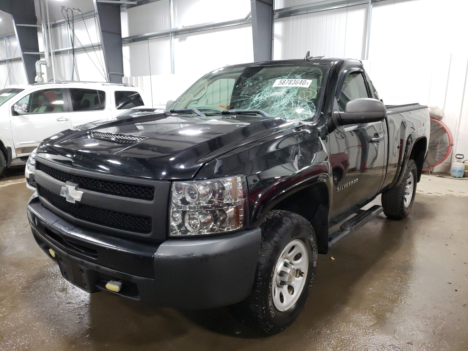 Photo 2 from auction – 2013 CHEVROLET SILVERADO with VIN 1GCNKPEA4DZ400252