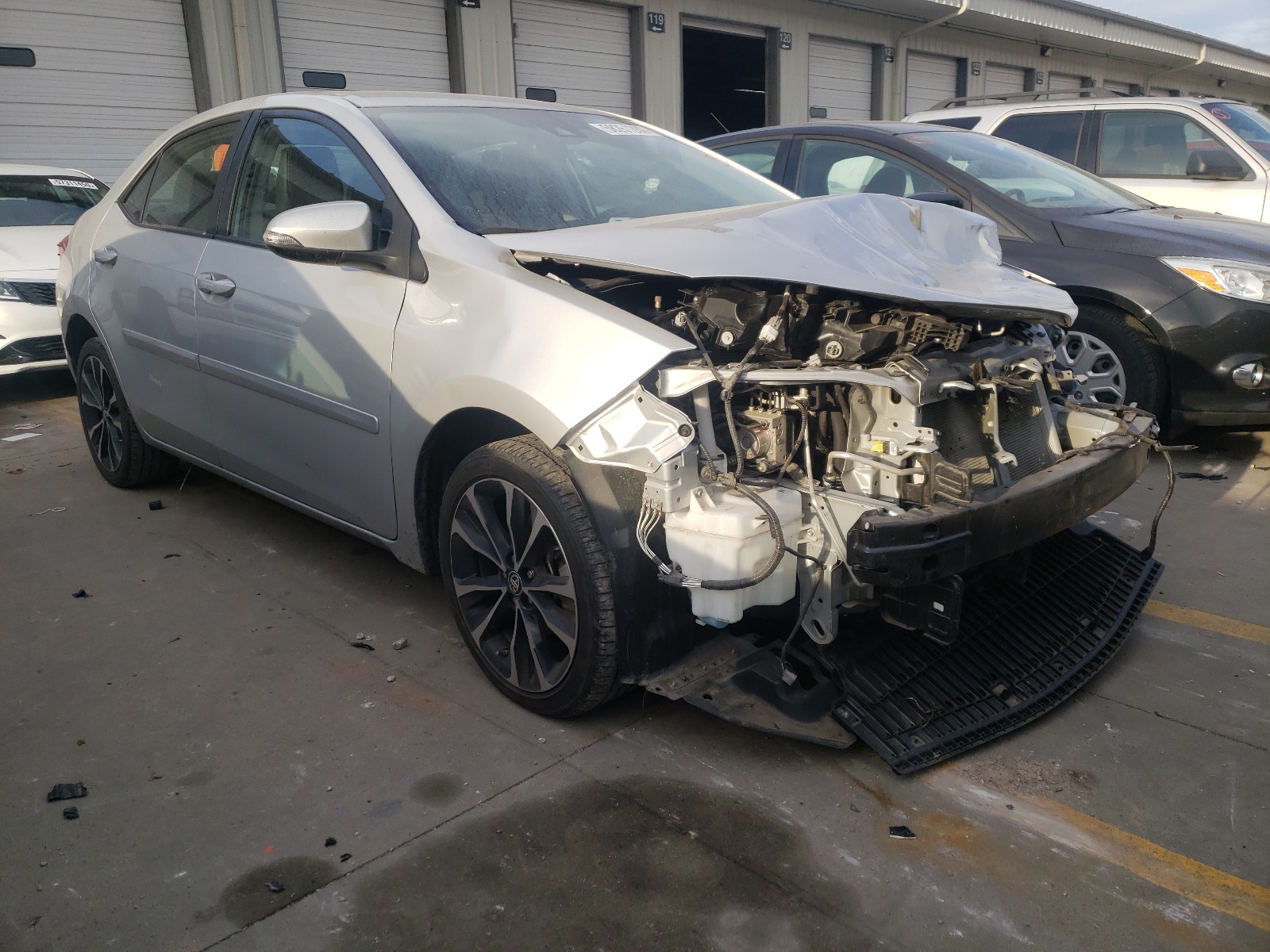 TOYOTA COROLLA L 2018 with VIN 2T1BURHE8JC075473 - Photo from auction