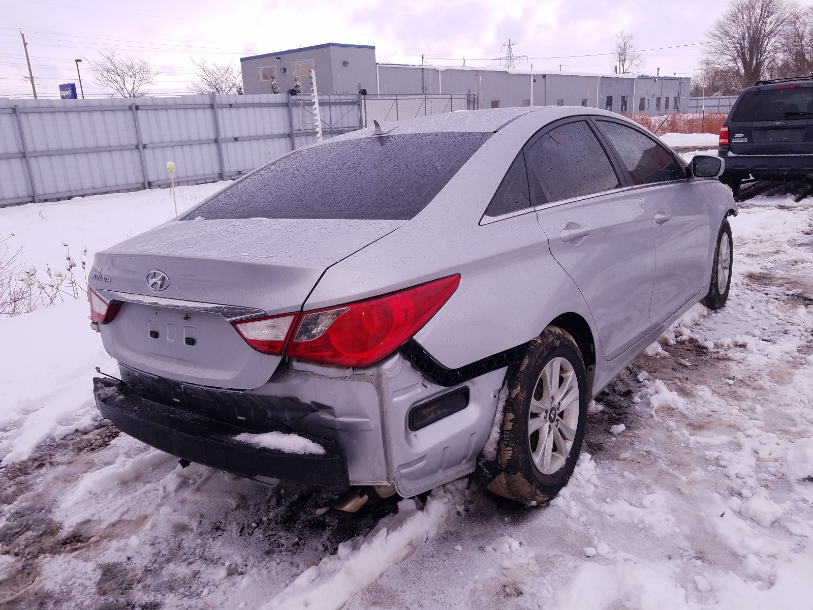 Photo 4 from auction – 2011 HYUNDAI SONATA GLS with VIN 5NPEB4AC0BH153063