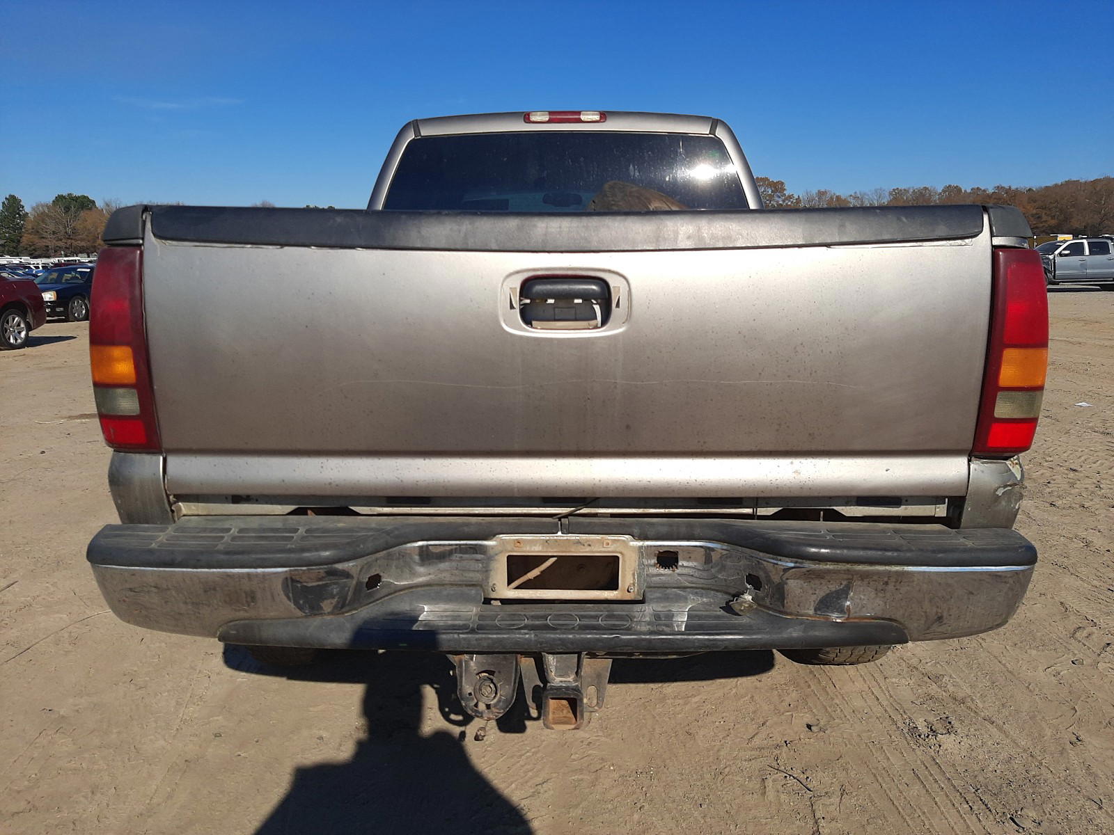 Photo 9 from auction – 2002 CHEVROLET SILVERADO with VIN 1GCHK23132F204238