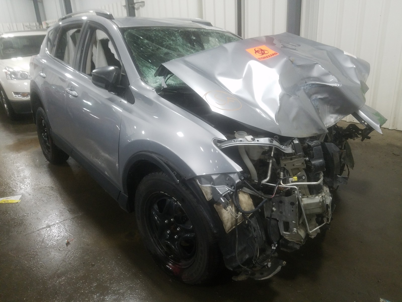 Photo 1 from auction – 2017 TOYOTA RAV4 LE with VIN 2T3BFREV5HW578828