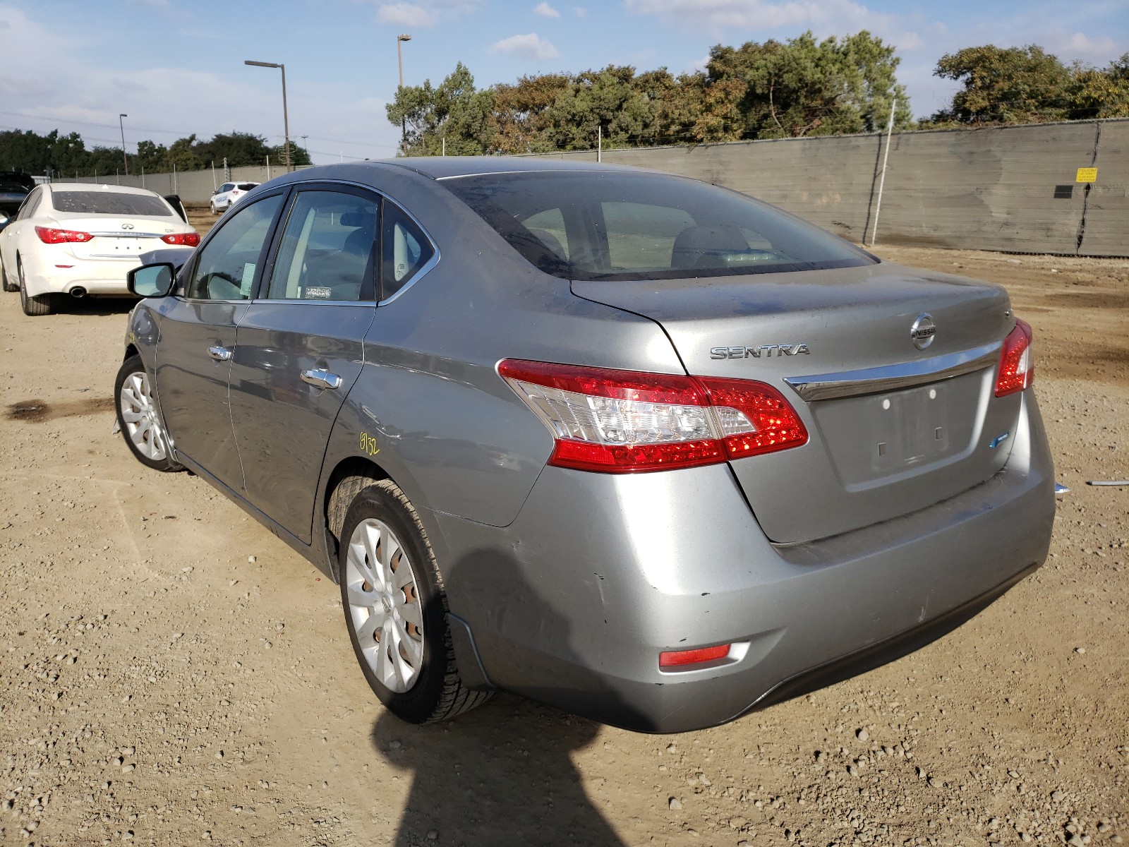 Photo 3 from auction – 2014 NISSAN SENTRA S with VIN 3N1AB7AP4EL627879