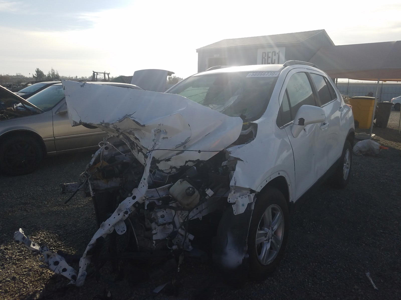 Photo 2 from auction – 2017 CHEVROLET TRAX 1LT with VIN 3GNCJLSB3HL179828