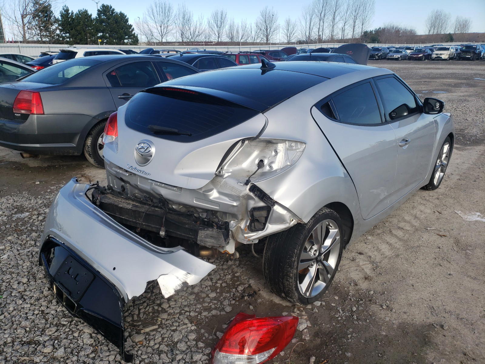 Photo 4 from auction – 2016 HYUNDAI VELOSTER with VIN KMHTC6AD0GU276704