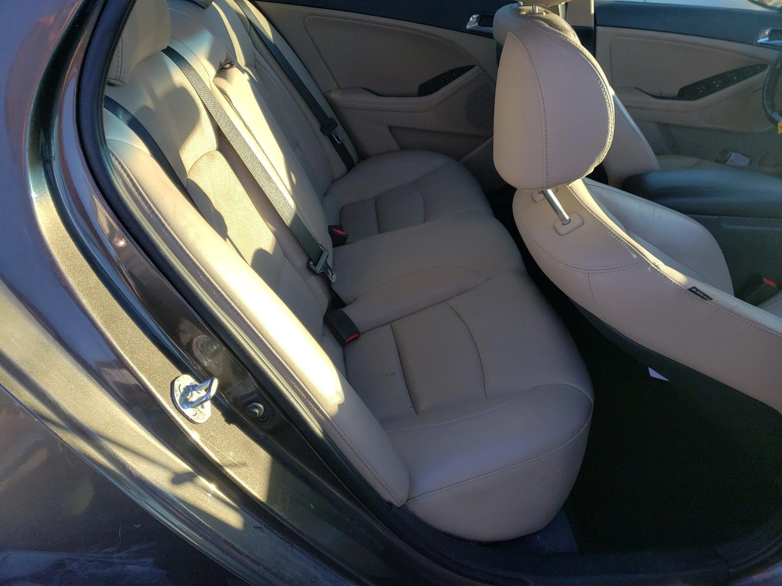 Photo 6 from auction – 2014 KIA OPTIMA EX with VIN 5XXGN4A77EG283022
