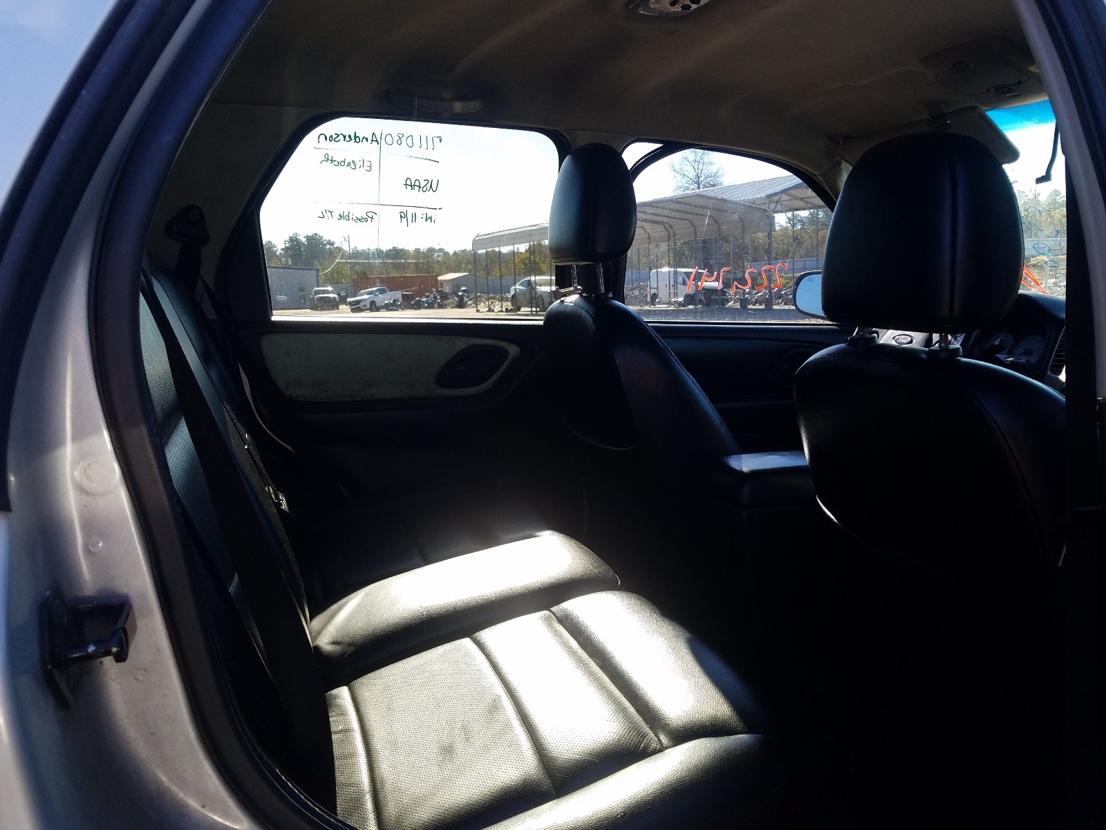 Photo 6 from auction – 2005 FORD ESCAPE LIM with VIN 1FMYU04125KC09435