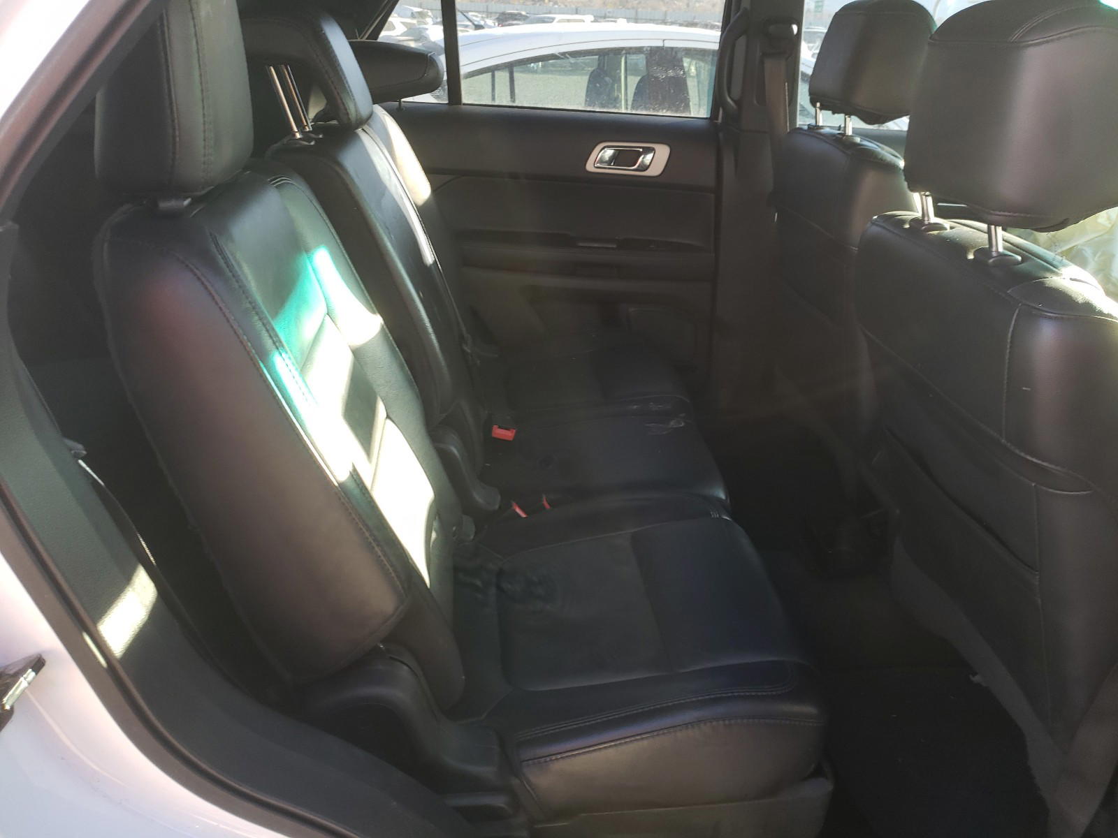 Photo 6 from auction – 2015 FORD EXPLORER with VIN 1FM5K8D82FGA16615