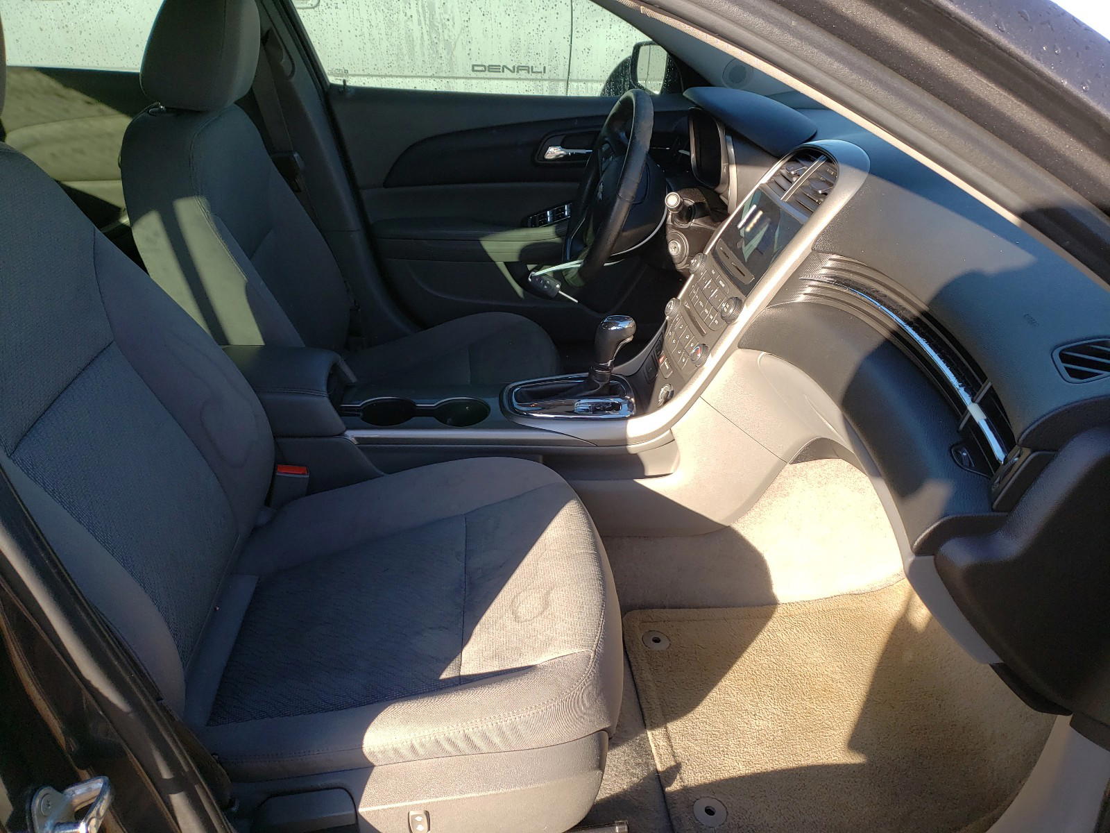 Photo 5 from auction – 2013 CHEVROLET MALIBU LS with VIN 1G11A5SA2DF143189