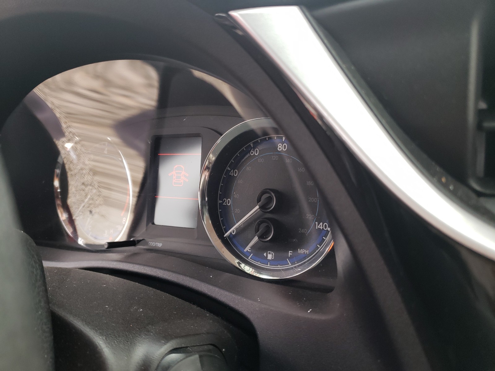 Photo 8 from auction – 2019 TOYOTA COROLLA L with VIN 2T1BURHE9KC181657