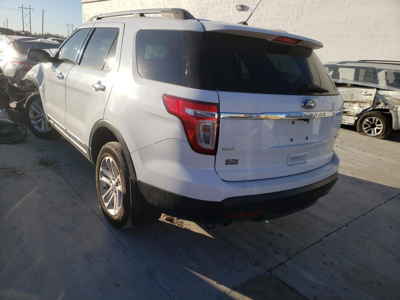 Photo 3 from auction – 2015 FORD EXPLORER with VIN 1FM5K8D82FGA16615