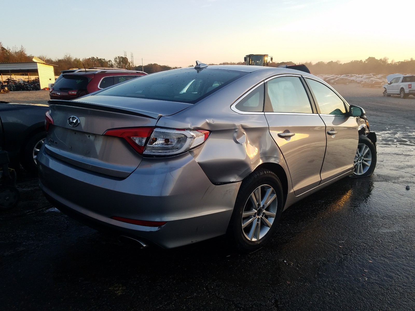 Photo 4 from auction – 2015 HYUNDAI SONATA SE with VIN 5NPE24AF3FH122941
