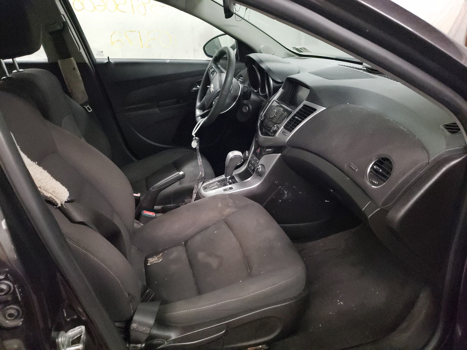 Photo 5 from auction – 2015 CHEVROLET CRUZE LT with VIN 1G1PC5SB1F7176145