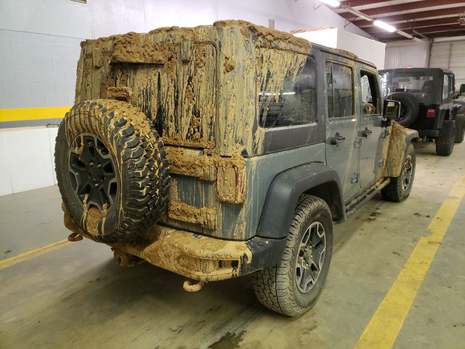 صورة رقم 4 من المزاد - 2015 JEEP WRANGLER U مع VIN 1C4BJWFG2FL714619